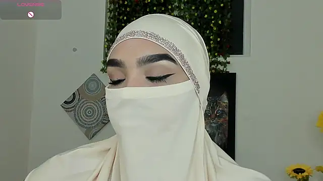 Maissa Alabi online show from 10/14/25, 06:41