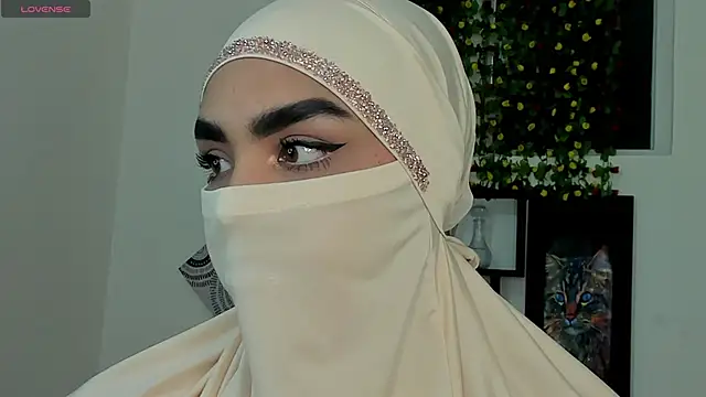 Maissa Alabi online show from 12/04/25, 03:33