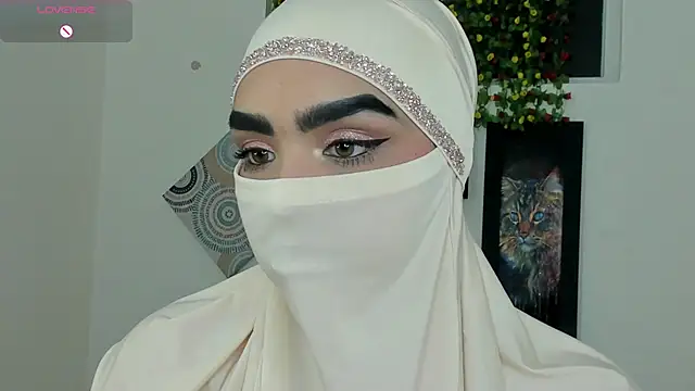 Maissa Alabi online show from 11/18/25, 07:28