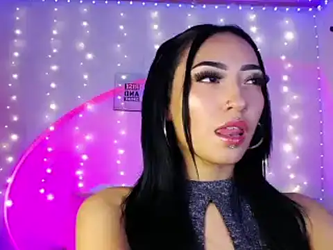 victoria ricci a online show from 03/23/25, 12:58