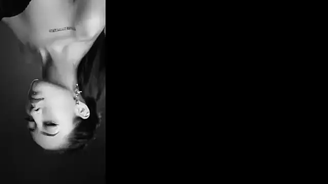 victoria ricci a online show from 11/06/25, 03:54