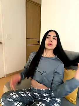 tamy xoo online show from 11/27/25, 07:14