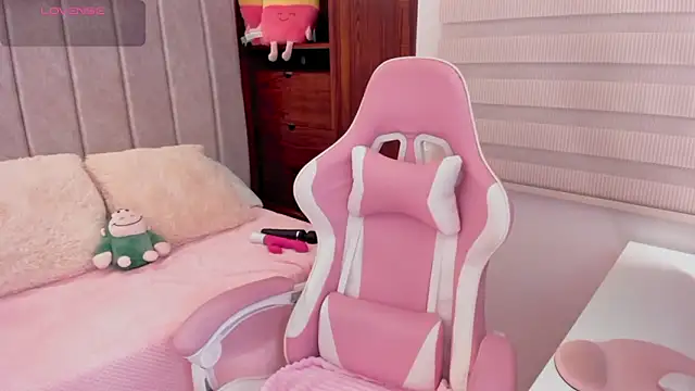 tamy xoo online show from 10/06/25, 08:09