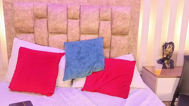 Snapshot of avis_lara chatting on 11/27/25, 08:09 avis lara online show from 11/27/25, 08:09