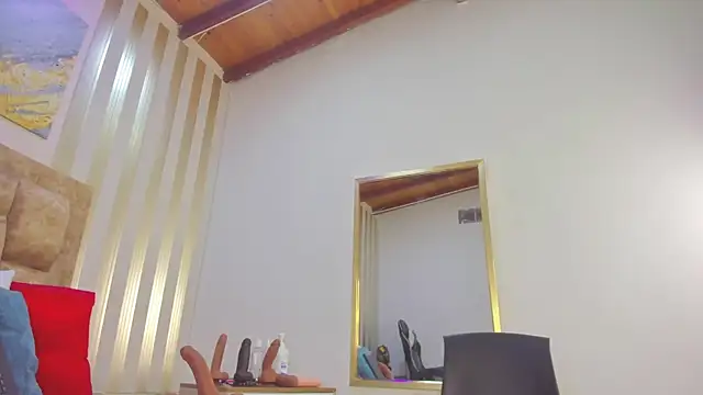 Snapshot of avis_lara chatting on 11/06/25, 06:34 avis lara online show from 11/06/25, 06:34