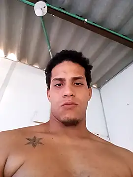 Snapshot of Daneoner13 chatting on 10/28/25, 04:39 Daneoner13 online show from 10/28/25, 04:39