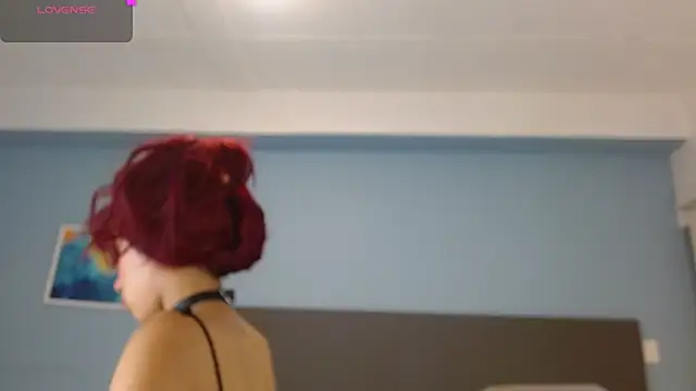 ilitzy cardona online show from 10/28/25, 03:40