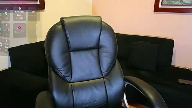 Snapshot of hairyncuteass chatting on 10/18/25, 02:46 hairyncuteass online show from 10/18/25, 02:46