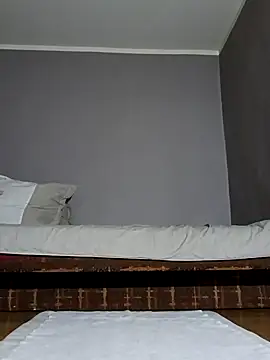 larzik94 online show from 03/15/26, 09:33