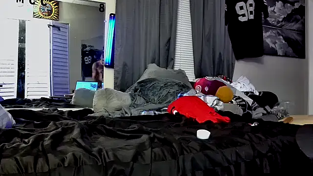 1badfucka online show from 02/17/25, 12:11