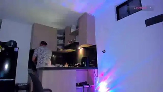 austinoficial online show from 03/30/26, 03:08