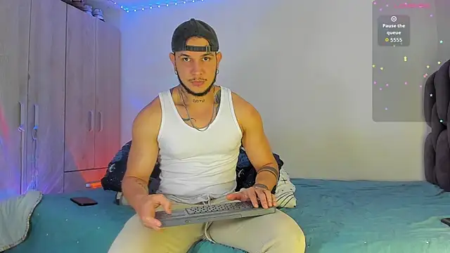austinoficial online show from 11/17/25, 08:57