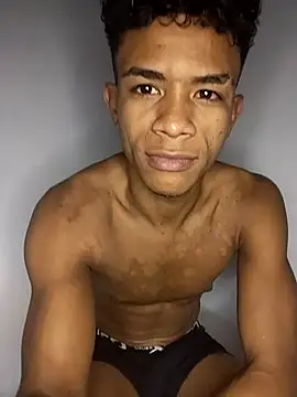 Snapshot of Black_Manba chatting on 02/15/25, 04:47 Black Manba online show from 02/15/25, 04:47