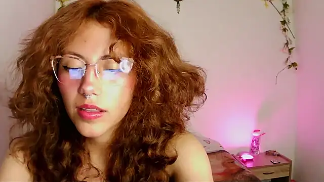 zoe ch  online show from 09/09/25, 04:33