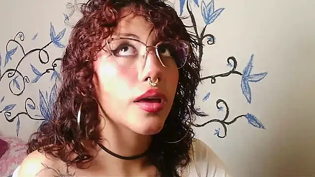 Snapshot of zoe_ch_ chatting on 05/12/26, 06:10 zoe ch online show from 05/12/26, 06:10