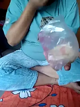 Snapshot of rameshjisex chatting on 11/16/25, 02:05 rameshjisex online show from 11/16/25, 02:05