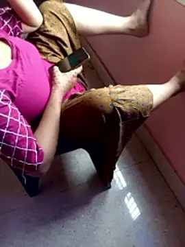 Snapshot of rameshjisex chatting on 11/01/25, 07:24 rameshjisex online show from 11/01/25, 07:24