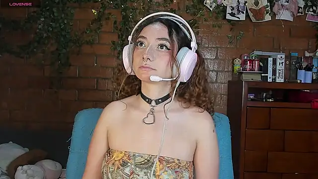 Annycolin  online show from 07/09/26, 10:20