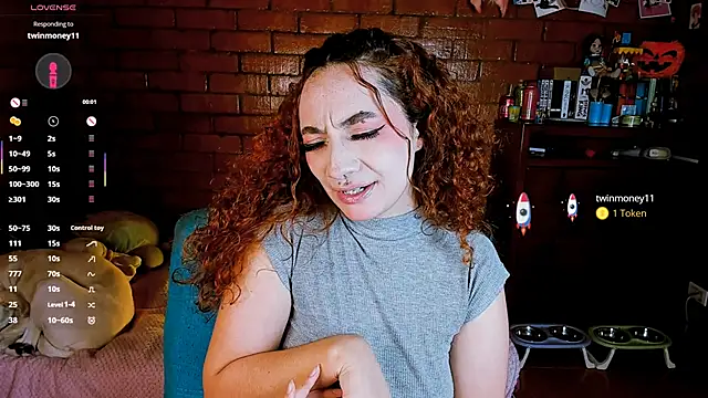 Annycolin  online show from 02/10/26, 03:27