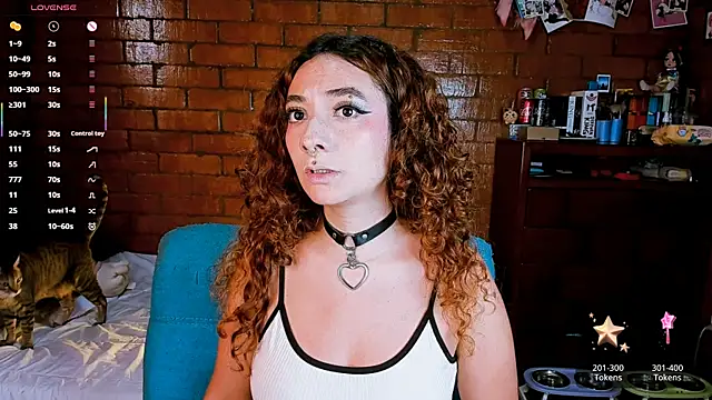 Annycolin  online show from 04/14/26, 09:42