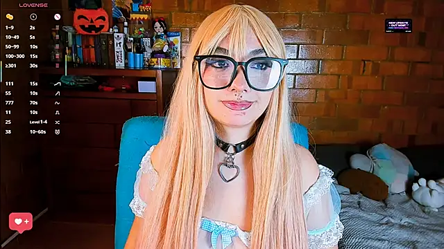 Annycolin  online show from 11/13/25, 04:05