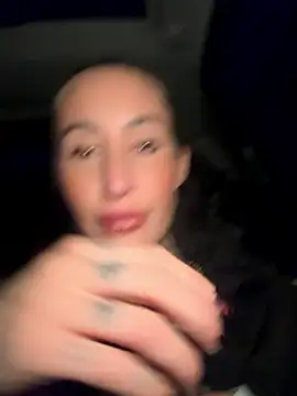 Snapshot of Black_sweet_Rose chatting on 01/13/26, 04:33 Black sweet Rose online show from 01/13/26, 04:33