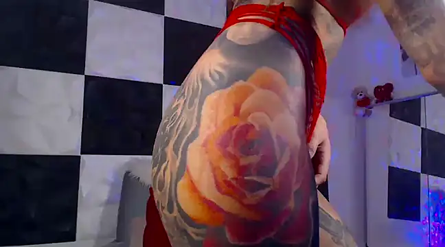 Snapshot of Black_sweet_Rose chatting on 02/01/25, 10:01 Black sweet Rose online show from 02/01/25, 10:01