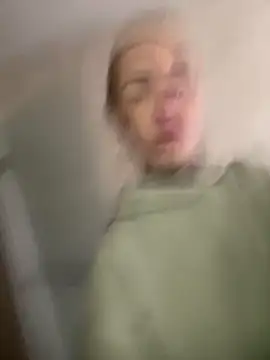 Snapshot of Black_sweet_Rose chatting on 12/18/25, 11:03 Black sweet Rose online show from 12/18/25, 11:03