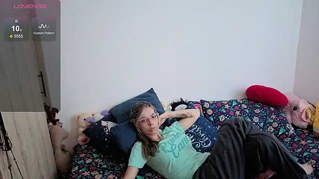 Princezzlove3 online show from 02/26/26, 02:17