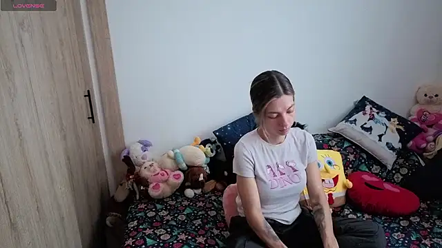 Princezzlove3 online show from 03/06/26, 12:44