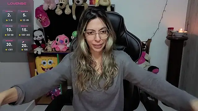 Princezzlove3 online show from 11/16/25, 02:27