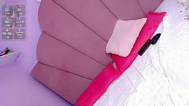 Vanessapintoo online show from 03/18/25, 09:53