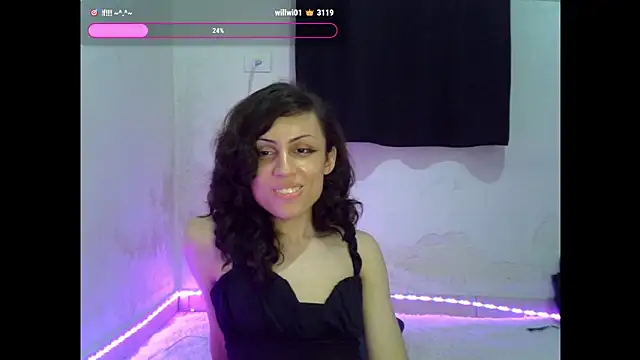 Snapshot of AliciaAxiom chatting on 01/23/25, 03:48 AliciaAxiom online show from 01/23/25, 03:48
