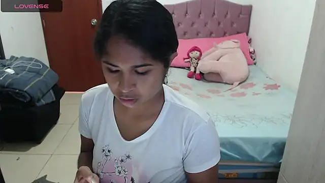 Snapshot of july-feria chatting on 10/04/25, 04:08 july-feria online show from 10/04/25, 04:08