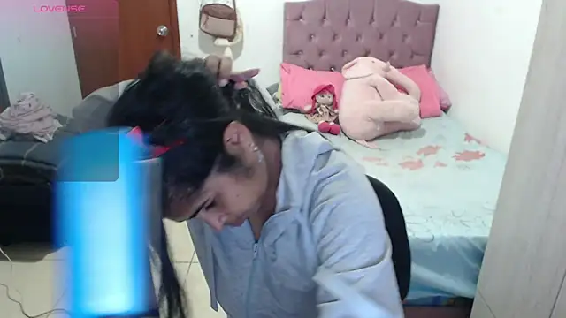 july-feria online show from 11/17/25, 10:14