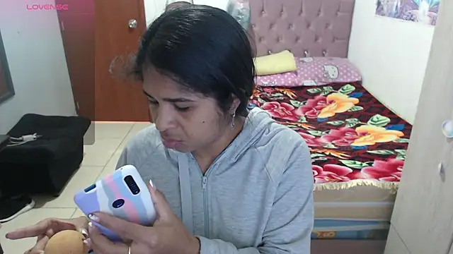 july-feria online show from 12/16/25, 02:54