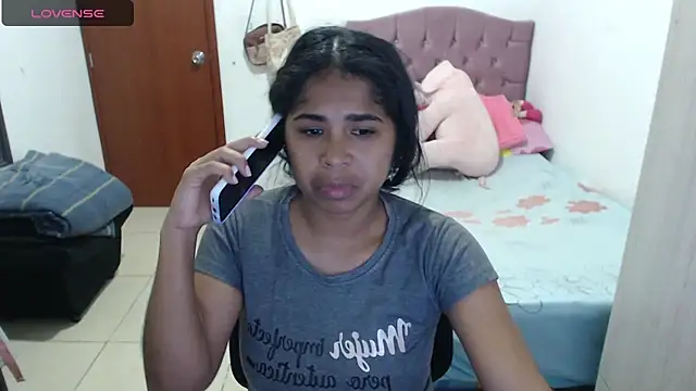 Snapshot of july-feria chatting on 10/19/25, 10:12 july-feria online show from 10/19/25, 10:12