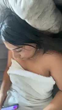 Snapshot of saraa_franco_ chatting on 11/08/25, 09:07 saraa franco online show from 11/08/25, 09:07