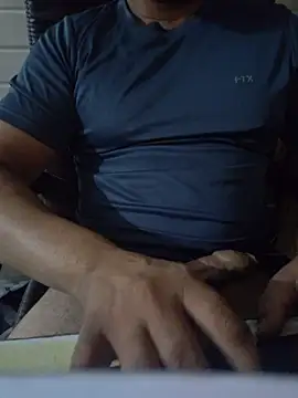 Snapshot of xxxsmartboyxxx chatting on 04/07/26, 07:15 xxxsmartboyxxx online show from 04/07/26, 07:15