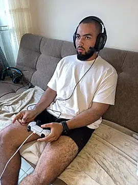 arturguy00 online show from 02/06/26, 09:22