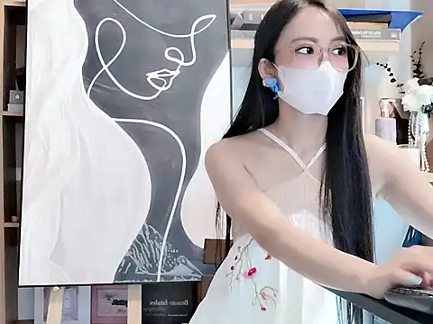 Snapshot of Lush-Office chatting on 11/24/25, 08:14 Lush-Office online show from 11/24/25, 08:14