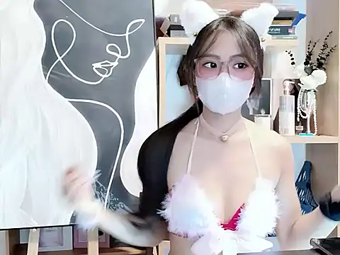 Snapshot of Lush-Office chatting on 11/20/25, 07:31 Lush-Office online show from 11/20/25, 07:31