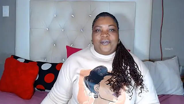 Snapshot of omalicha98 chatting on 06/11/26, 07:27 omalicha98 online show from 06/11/26, 07:27