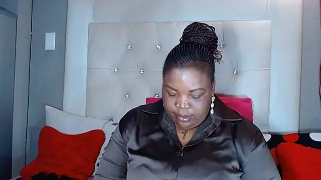 Snapshot of omalicha98 chatting on 06/12/26, 07:39 omalicha98 online show from 06/12/26, 07:39