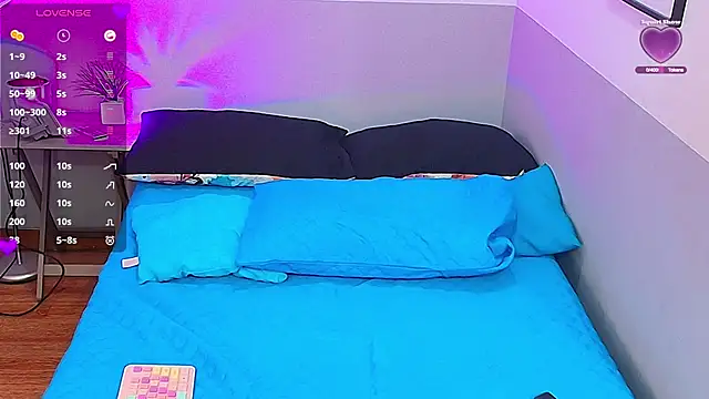 hot-littlechill online show from 02/06/25, 01:21