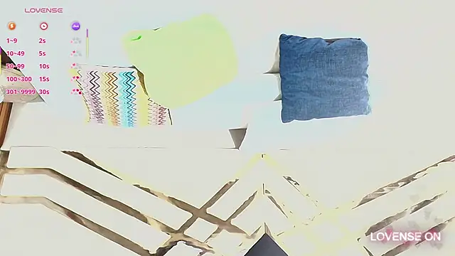 hot-littlechill online show from 02/07/25, 07:17