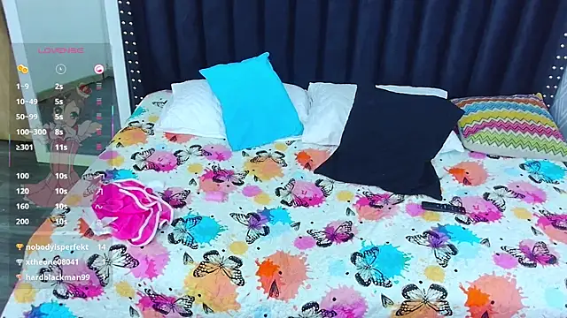 hot-littlechill online show from 02/11/25, 04:13
