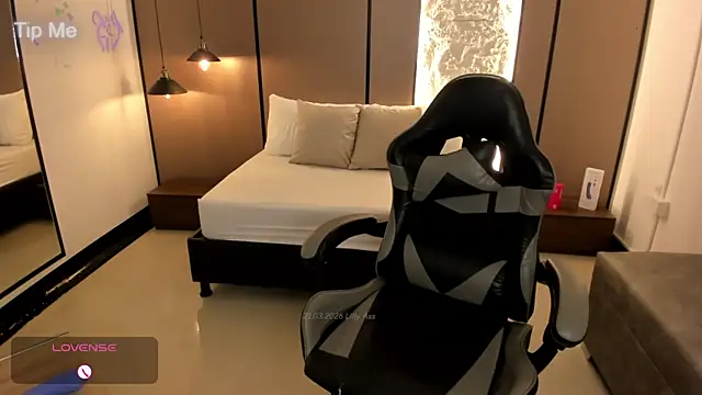 lilly ass  online show from 03/21/26, 12:53