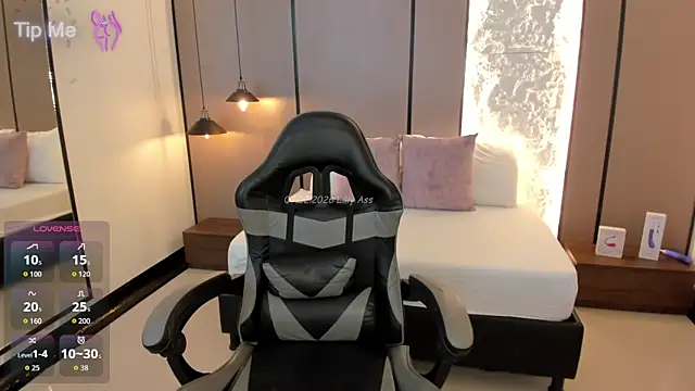 lilly ass  online show from 02/07/26, 12:57