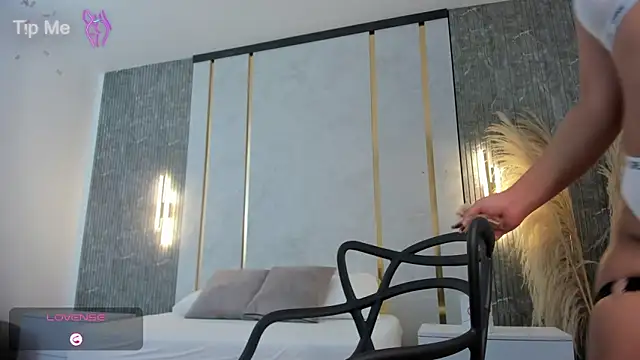 lilly ass  online show from 11/15/25, 12:53